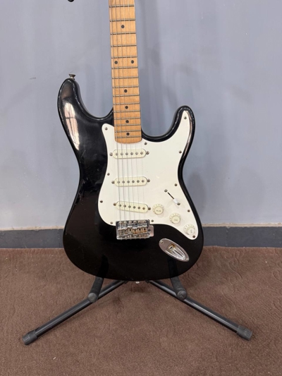 گیتار الکتریک Frisco Stratocaster SSS