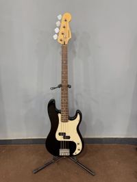 گیتار بیس BUSKERS Precision Bass