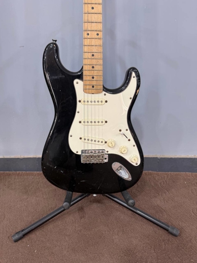 گیتار الکتریک Bacchus Stratocaster SSS