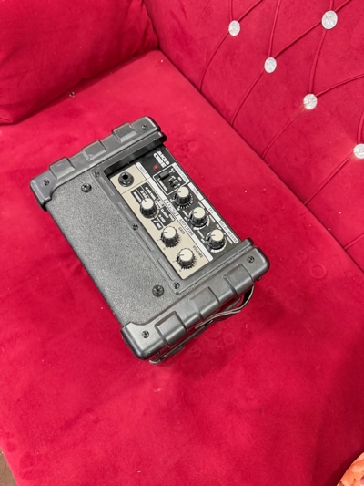 آمپلیفایر گیتار الکتریک ROLAND – MICRO CUBE