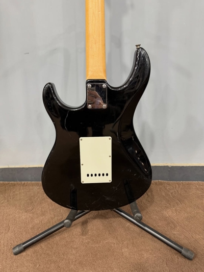 گیتار الکتریک Yamaha EG112