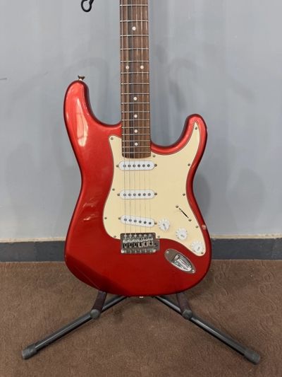 گیتار الکتریک Buskers Stratocaster SSS