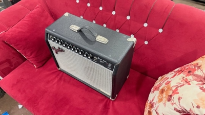 آمپلیفایر گیتار الکتریک Fender SVD20CE